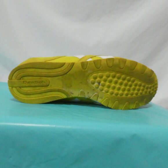 REEBOK - Classic | size 9.5 | Golden Haze - Chalk Lace-Up Sneaker - Picture 8 of 15